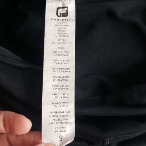 Fabletics Capris *BOGO* - Picture 4 of 5